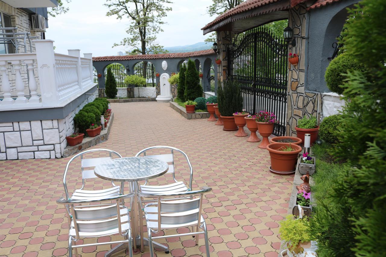 Hotel Arda Kŭrdzhali Exteriör bild
